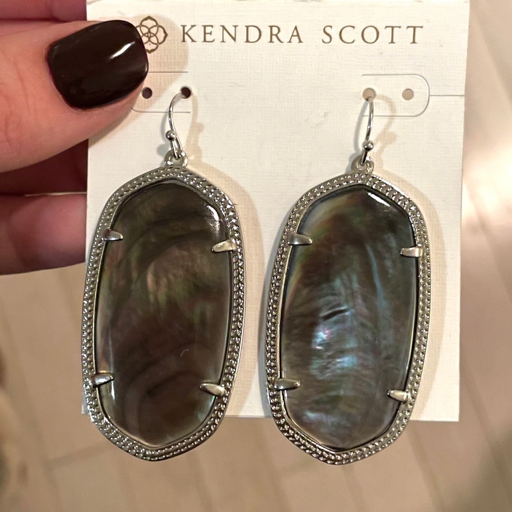 Kendra Scott Danielle Earrings